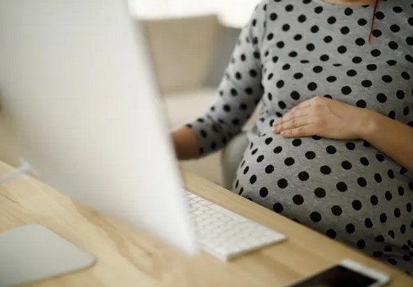 ワーママつわり辛い